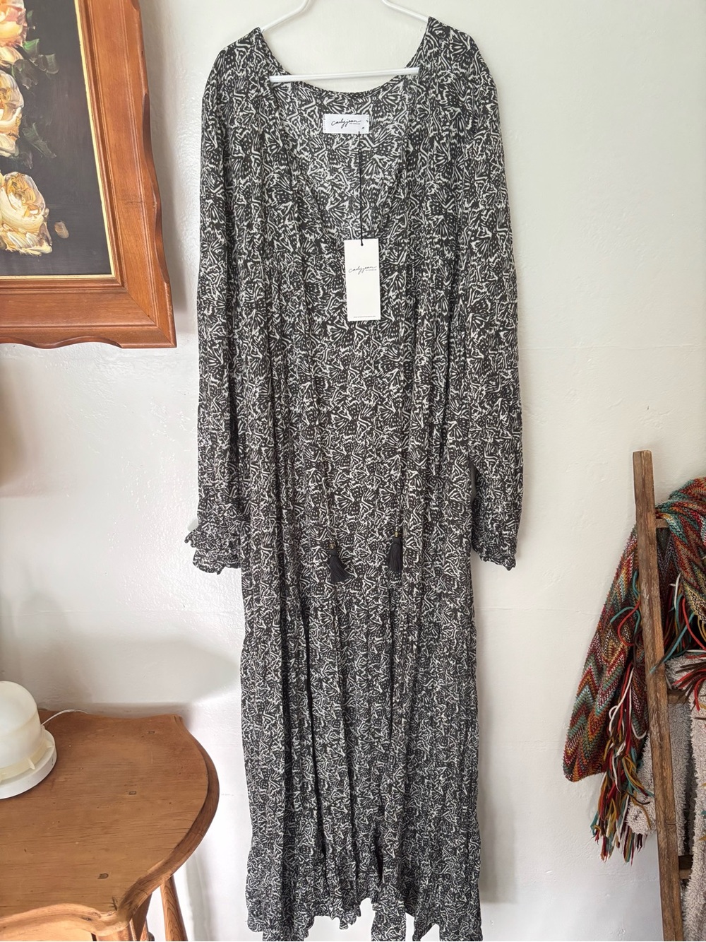 Carly Jean Los Angeles Black & White Printed Maxi Dress - Picture 2 of 5